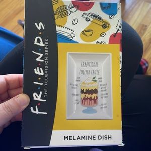 FRIENDS Melamine dish